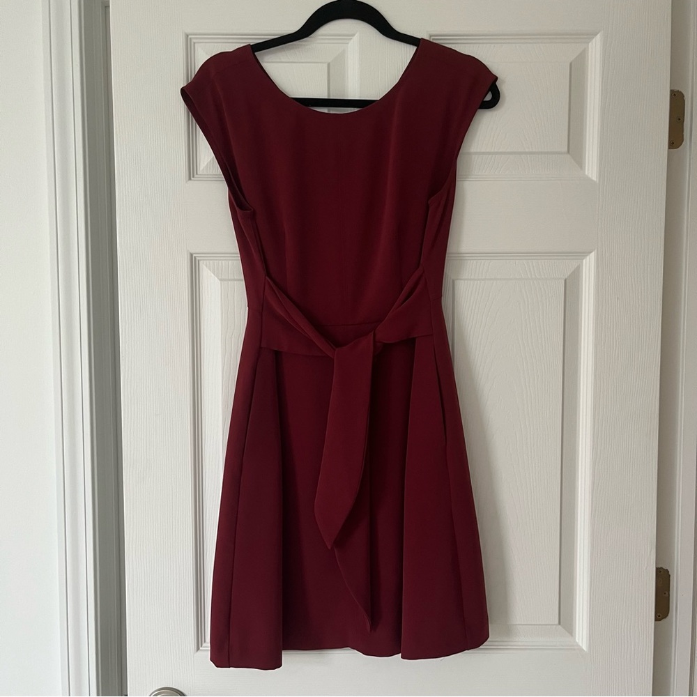LOFT Swoop-Neck Tie-waist Dress with Pockets